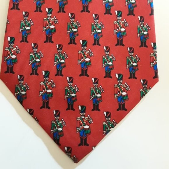 HALLMARK HOLIDAY TRADITIONS - 100% SILK NECKTIE - RED - BLACK - GREEN - BLUE - Picture 1 of 3